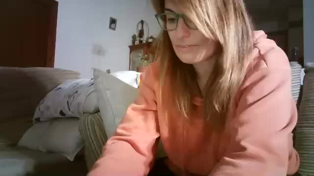 lolahueso Adult Chat December 2, 2025