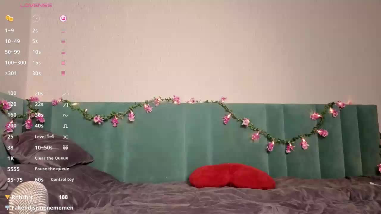 PrettyLilie Adult Chat December 3, 2025