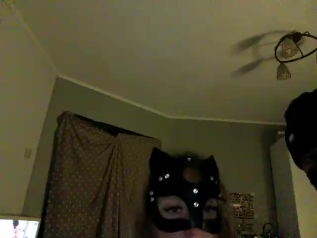 Mariana123z Adult Chat December 4, 2025