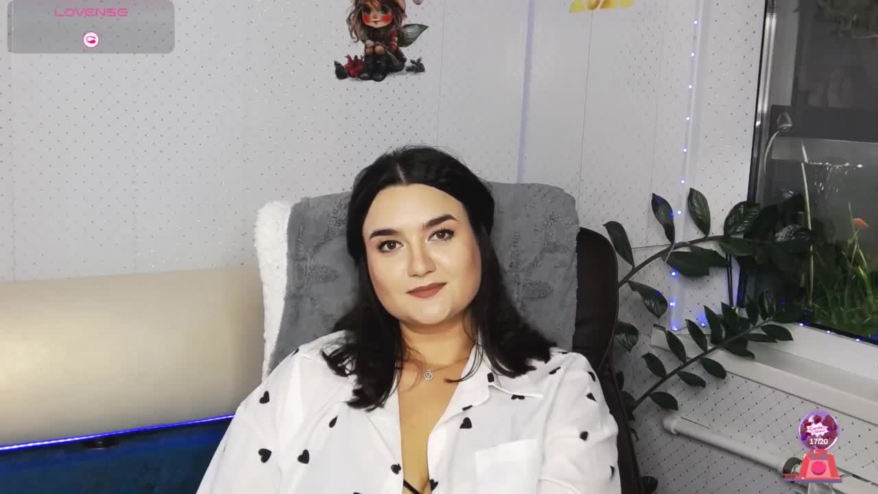 LinaCrave Adult Chat December 3, 2025