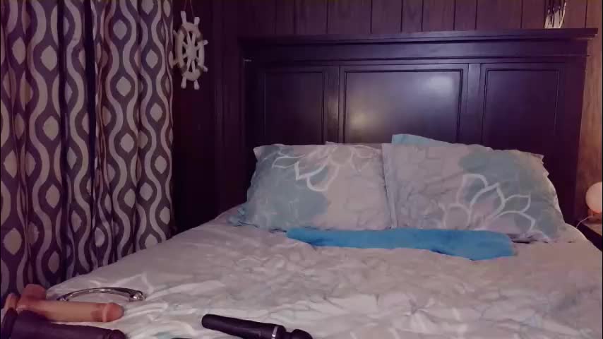 milf_raylie Adult Chat December 3, 2025