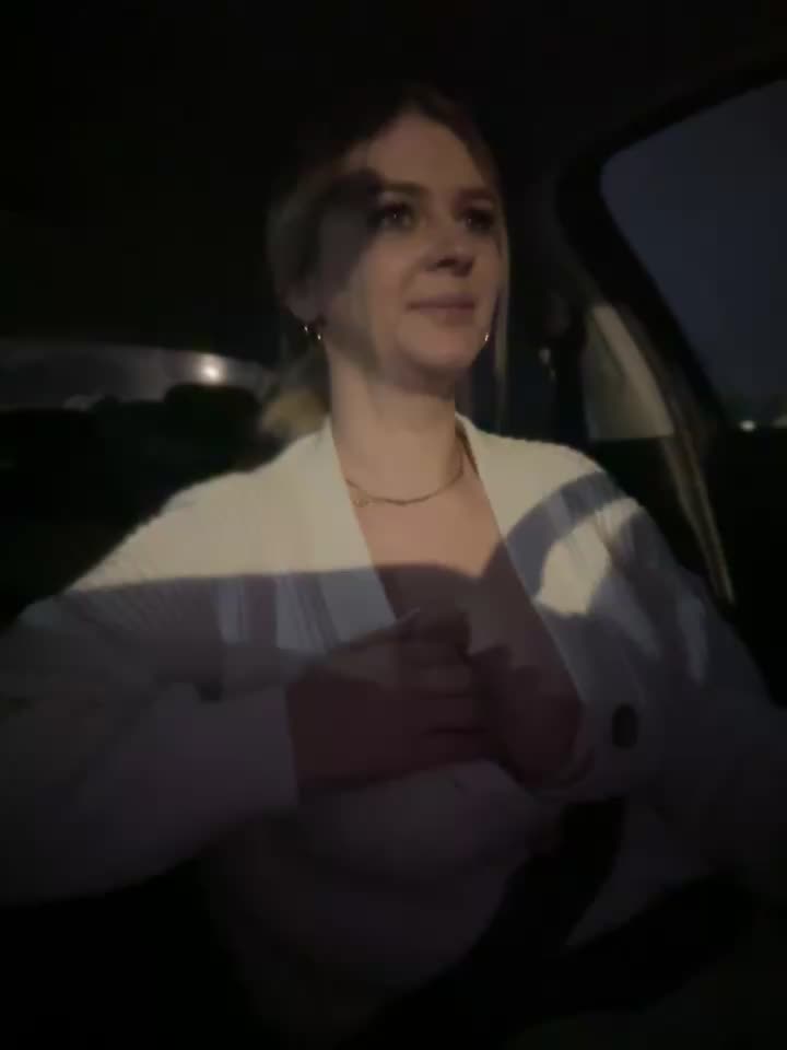 Love_Bri Adult Chat December 4, 2025