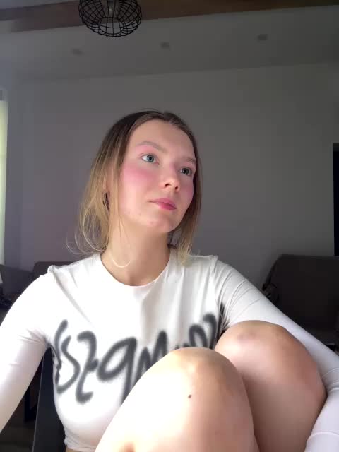 -Nezukoo- Adult Chat December 3, 2025