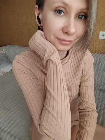 -Christina- Adult Chat December 3, 2025