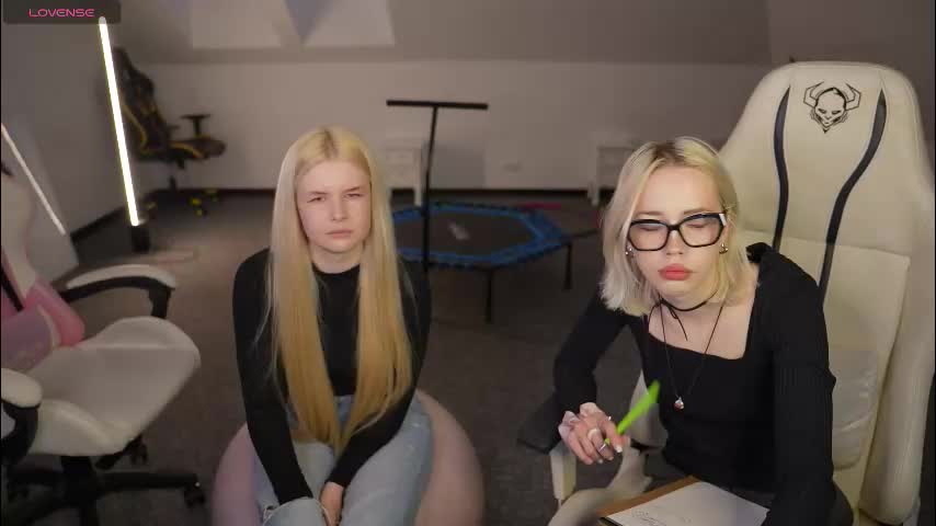 sheryl_elegance Adult Chat December 3, 2025