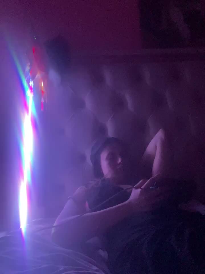 Flossy_Vettie Adult Chat December 3, 2025