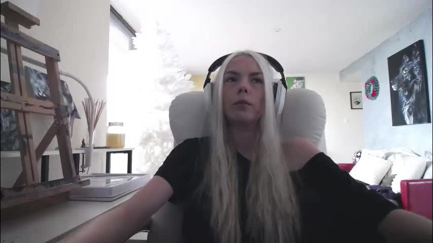 tinykylie Adult Chat December 3, 2025