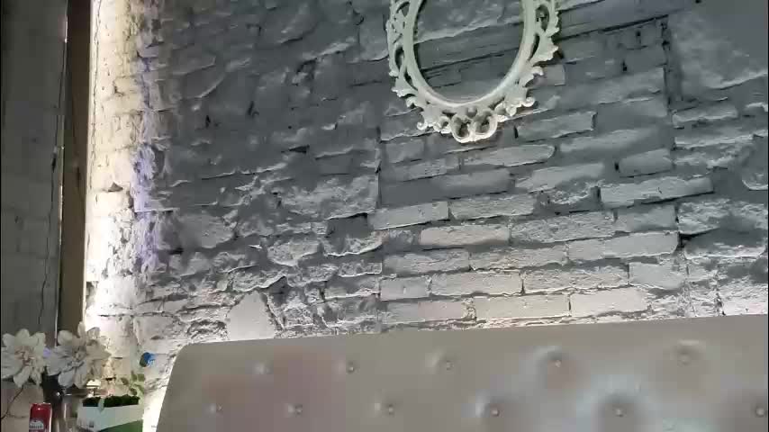 vixvixenn Adult Chat December 3, 2025