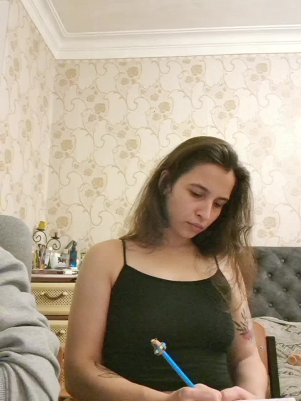 Love_Crew Adult Chat December 4, 2025