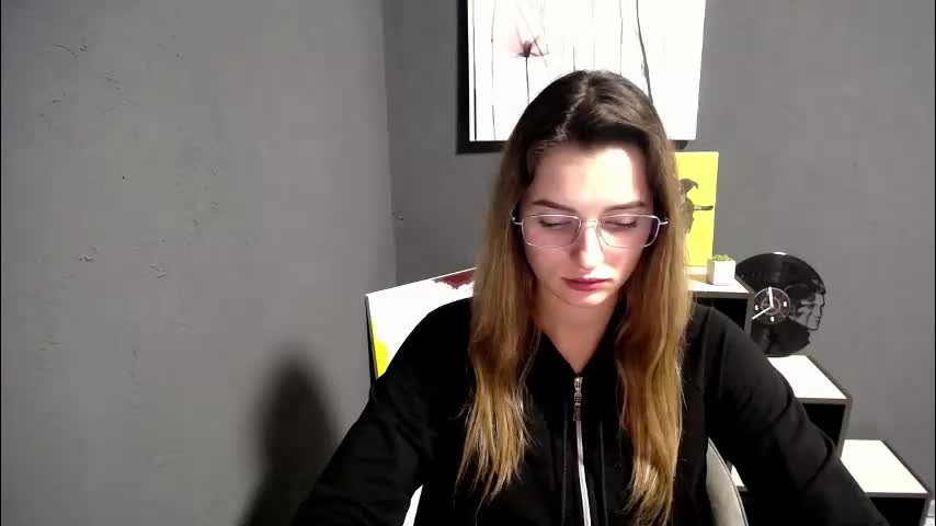 olivia_vi Adult Chat December 3, 2025