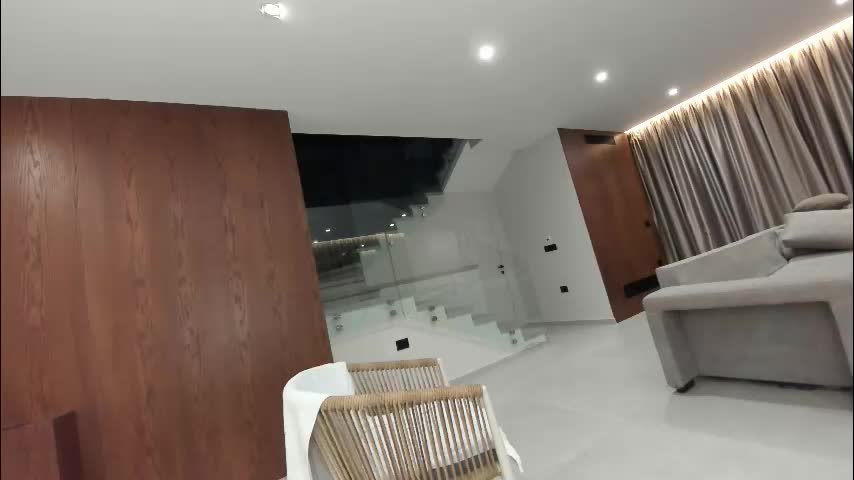 ehotlovea Adult Chat December 3, 2025