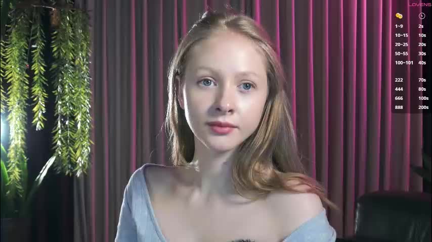 mia_vebes Adult Chat December 4, 2025