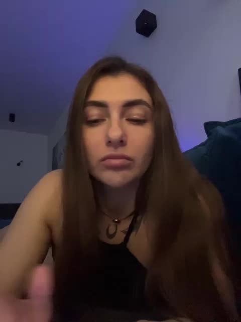 WILDGIRL Adult Chat December 3, 2025