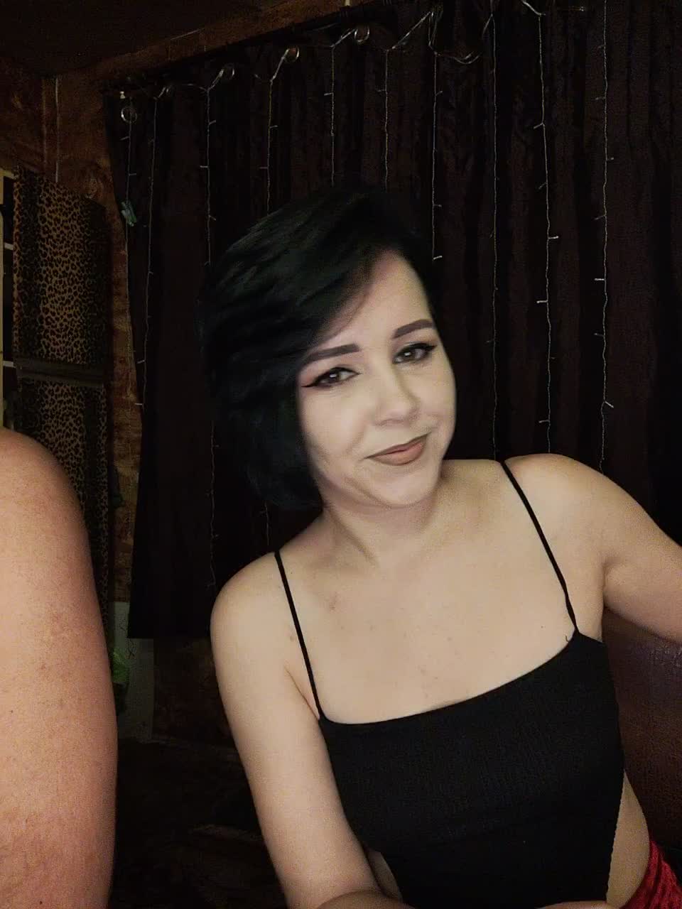 _Dia-Vik_ Adult Chat December 3, 2025