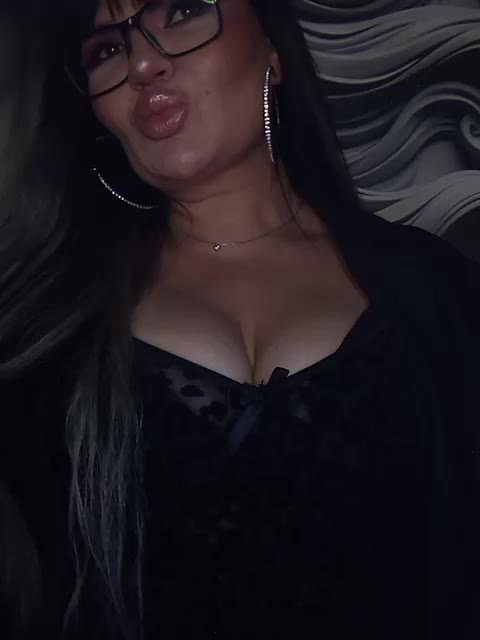 Brunetochkaaa Adult Chat December 3, 2025