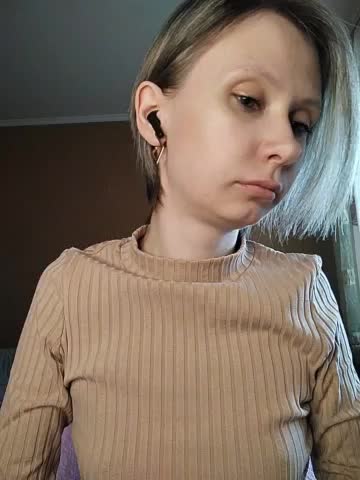 -Christina- Adult Chat December 3, 2025