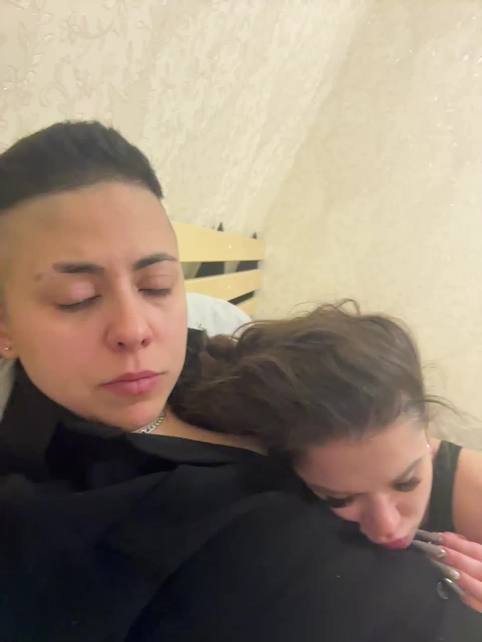 Flipflapfap Adult Chat December 4, 2025