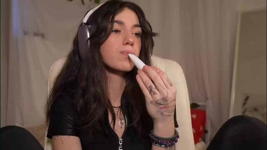 mystica_ Adult Chat December 3, 2025