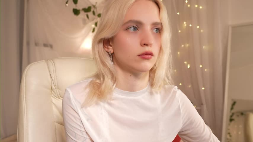 lolly_pie Adult Chat December 3, 2025