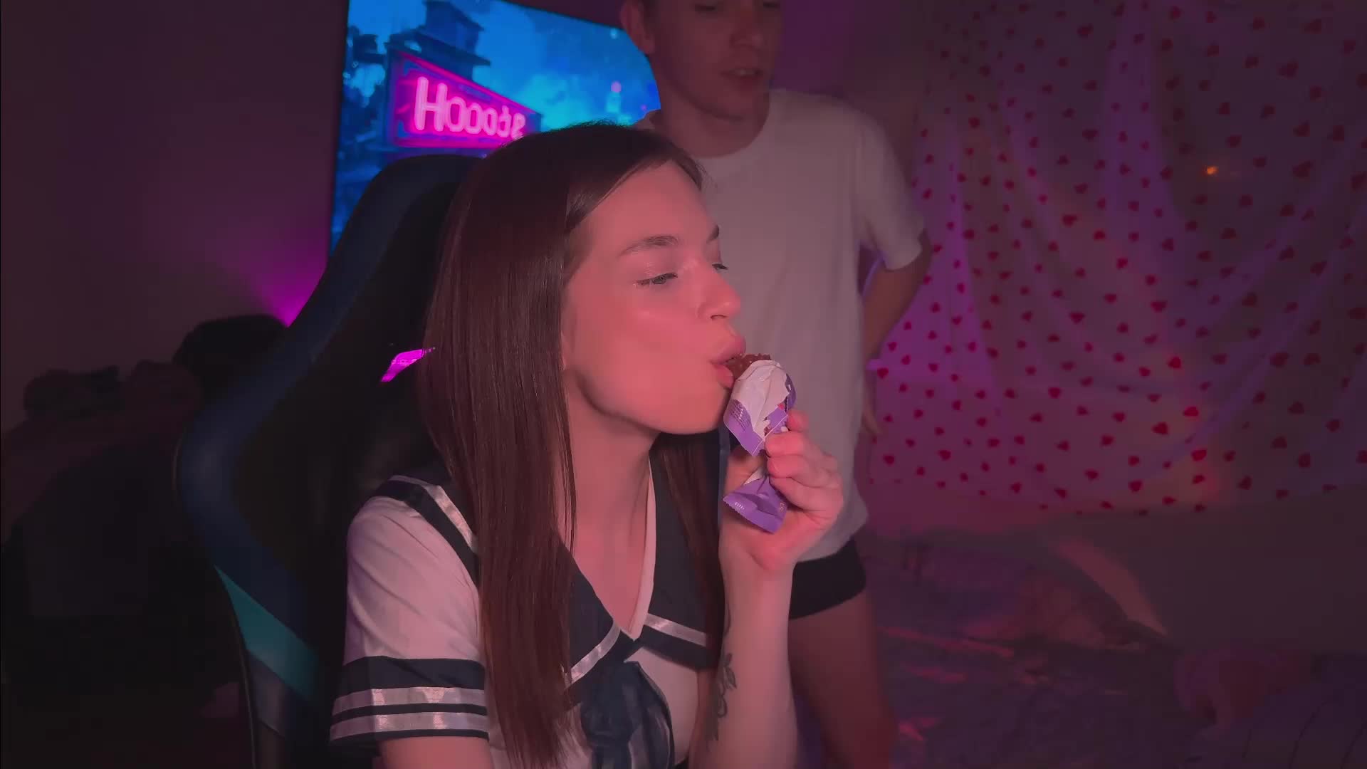 AsyaSky Adult Chat December 3, 2025