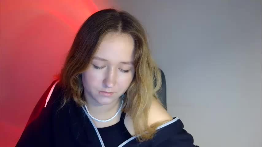 lulu_baby1 Adult Chat December 3, 2025