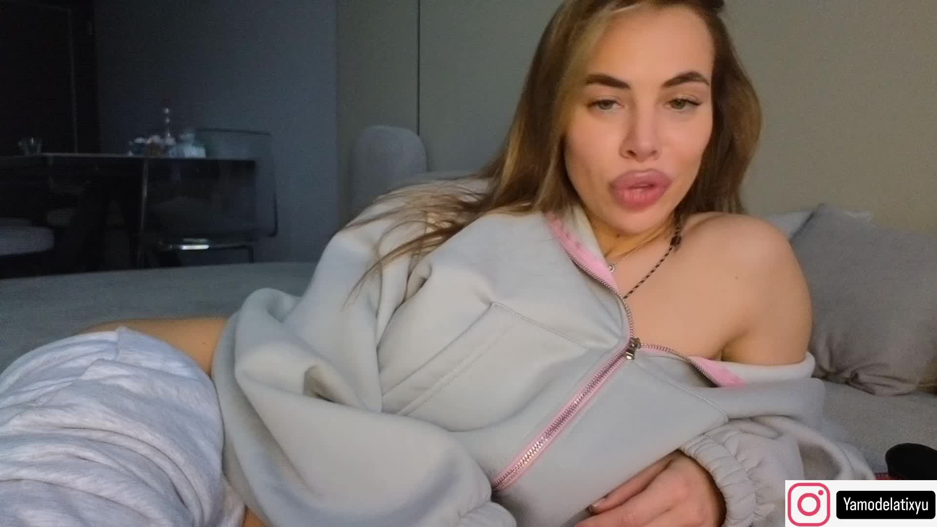 diffgirls1-1 Adult Chat December 3, 2025