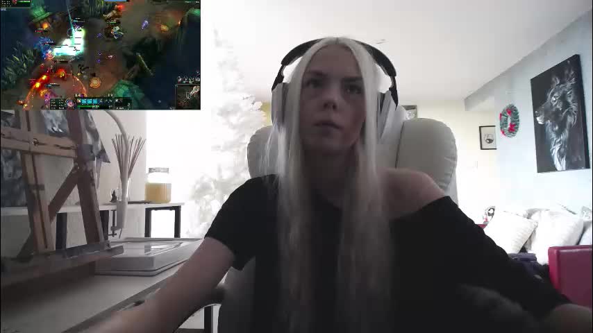 tinykylie Adult Chat December 3, 2025