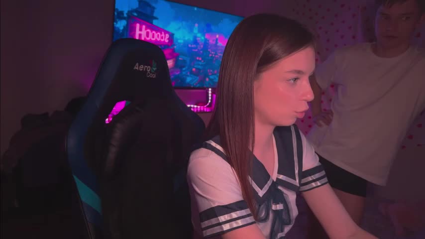 AsyaSky Adult Chat December 4, 2025