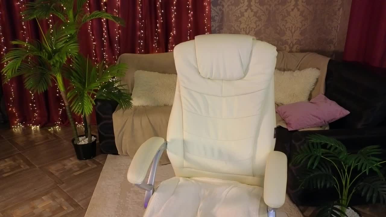 Lilu5107 Adult Chat December 4, 2025