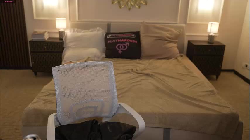 kira0541 Adult Chat December 4, 2025