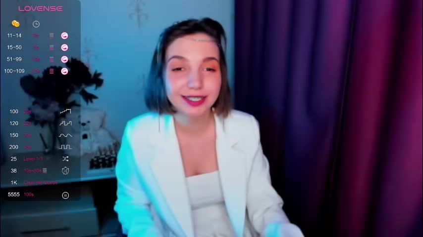 kindhazelhere_ Adult Chat December 4, 2025