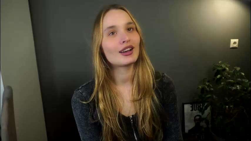 lisa_schiele Adult Chat December 4, 2025