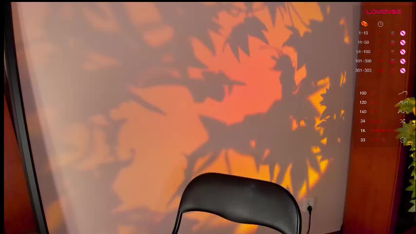 mia_m0re Adult Chat December 4, 2025