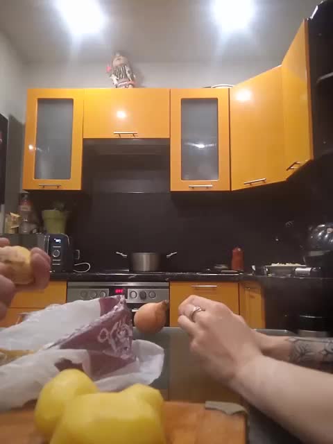 TilyTily Adult Chat December 4, 2025