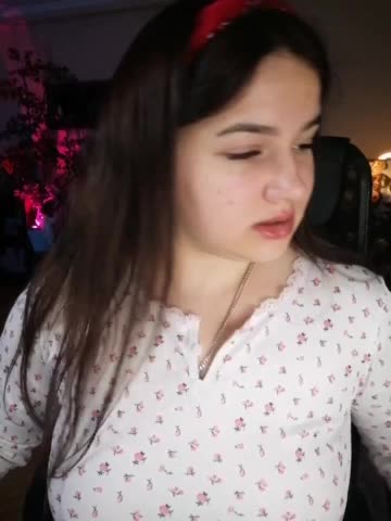 JuliaHesperaks Adult Chat December 4, 2025