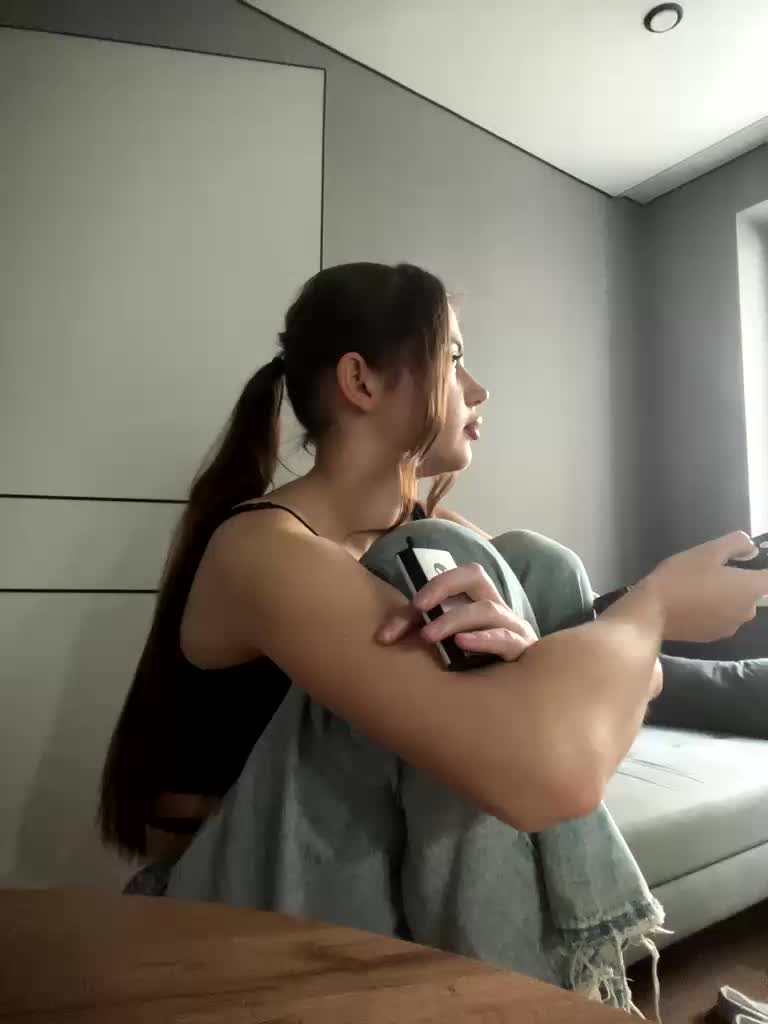 Vik04ka Adult Chat December 4, 2025