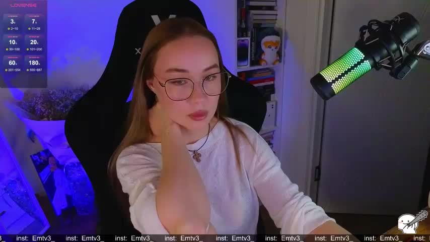 Emili1- Adult Chat December 4, 2025