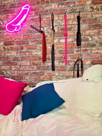 Caramel_pussy Adult Chat December 4, 2025