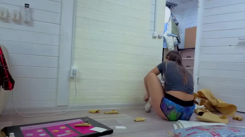 Misss_Vikk Adult Chat December 4, 2025