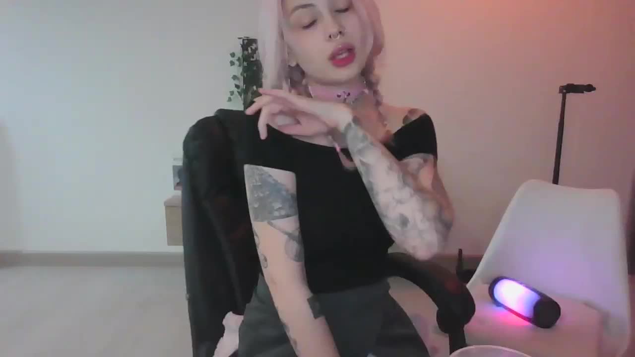 EmilyFlowers Adult Chat December 4, 2025