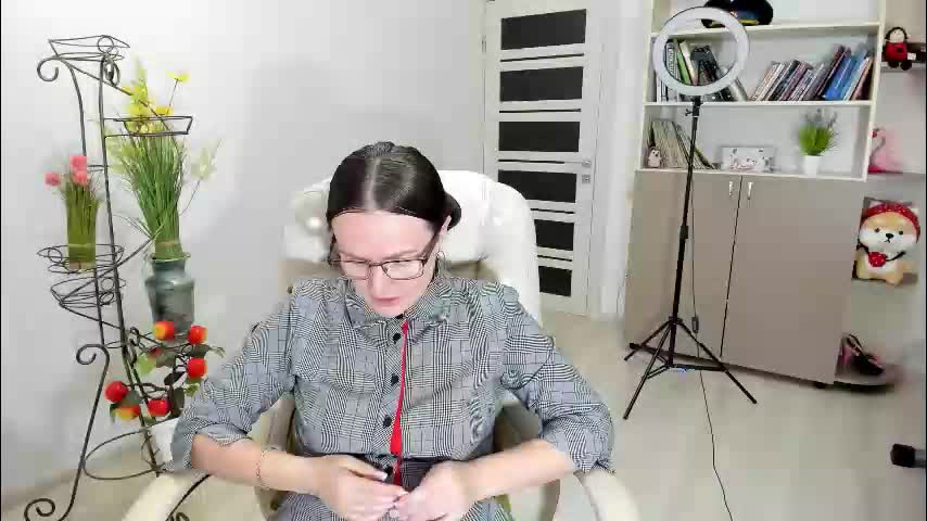 vika7333 Adult Chat December 4, 2025