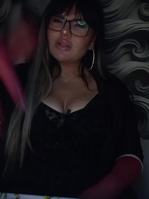 Brunetochkaaa Adult Chat December 4, 2025