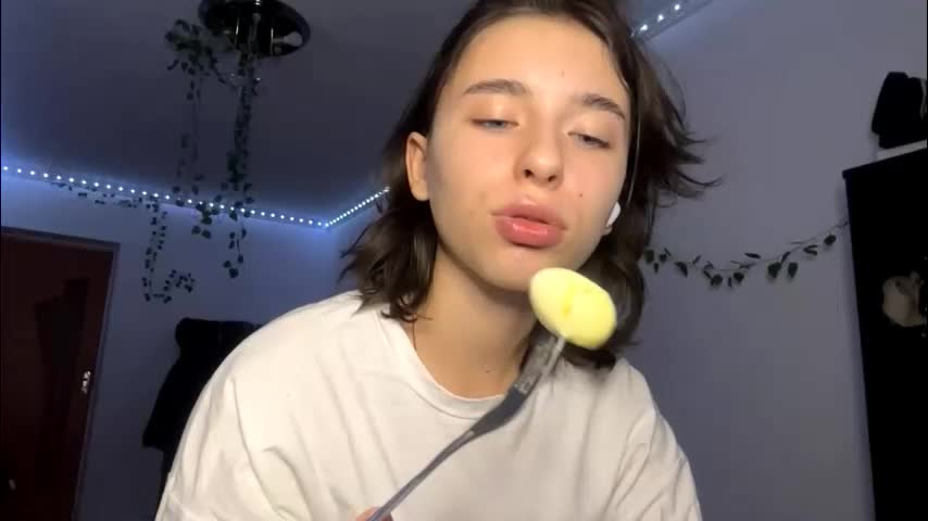 viviennebreihan Adult Chat December 4, 2025