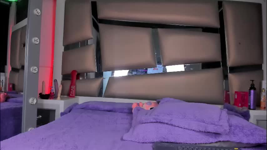 jadeestudios Adult Chat December 4, 2025