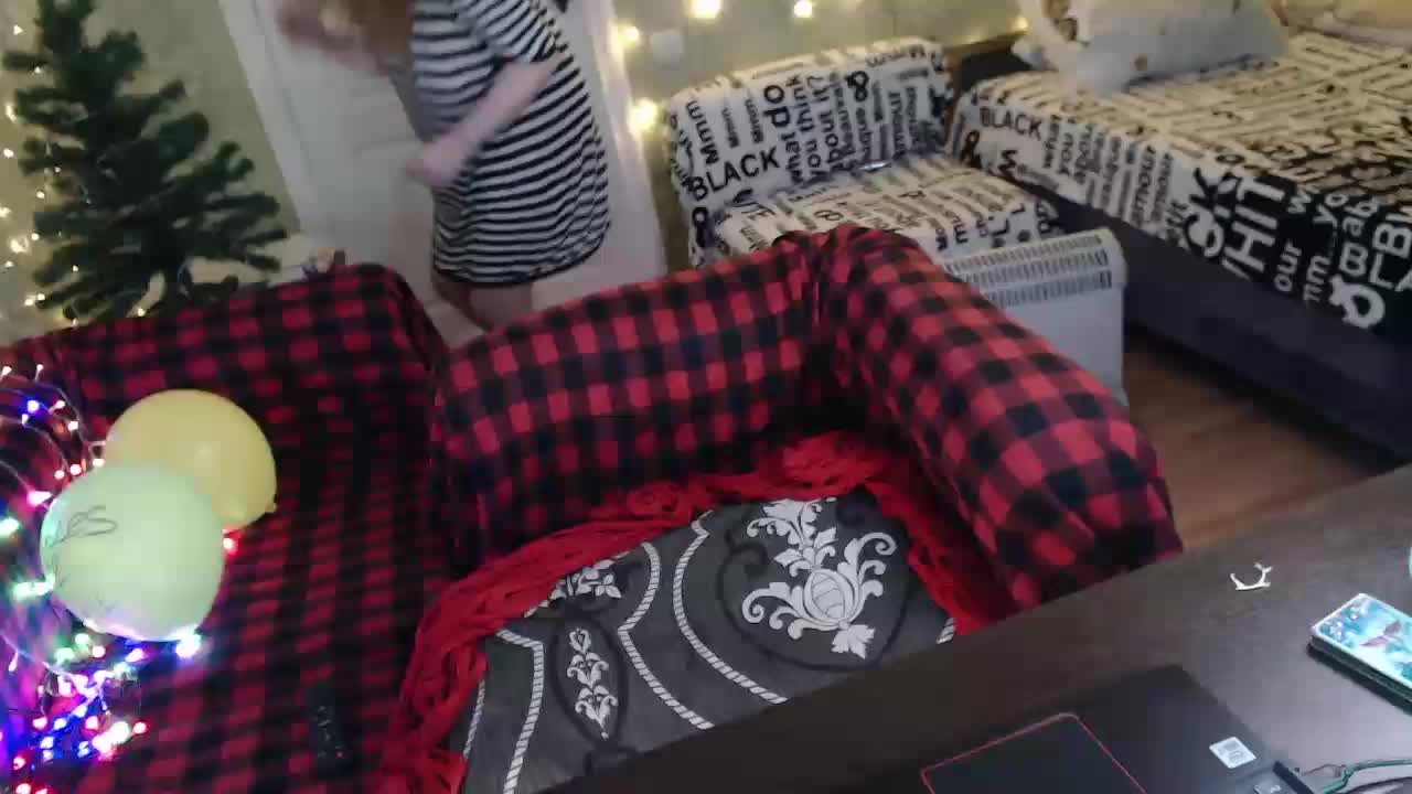 MeganIris Adult Chat December 4, 2025