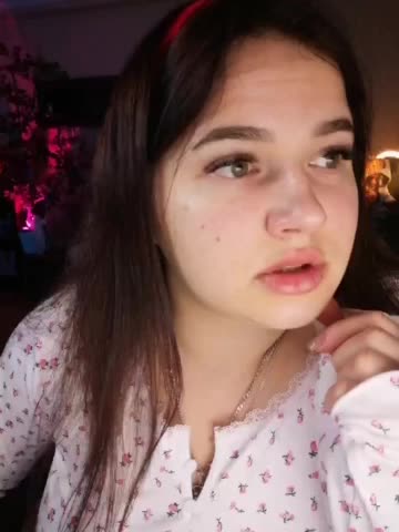 JuliaHesperaks Adult Chat December 4, 2025