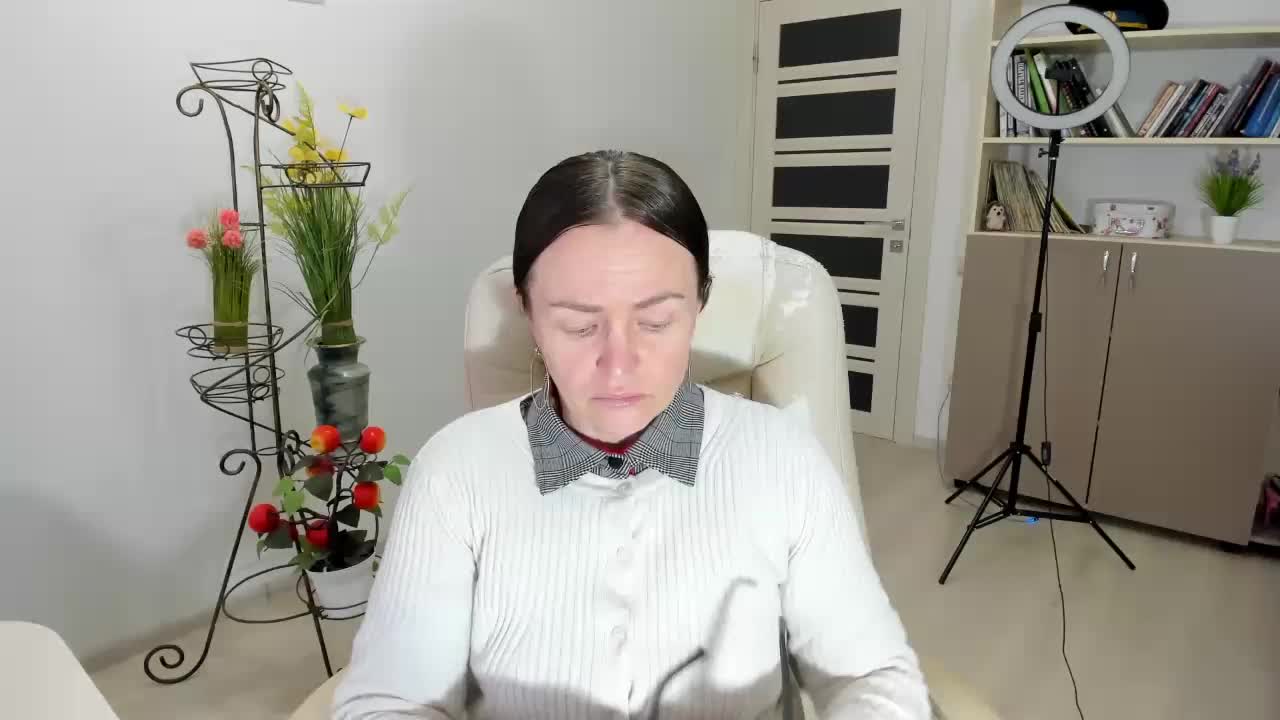 -Michelle- Adult Chat December 4, 2025