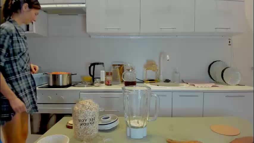 crystalnut Adult Chat December 4, 2025