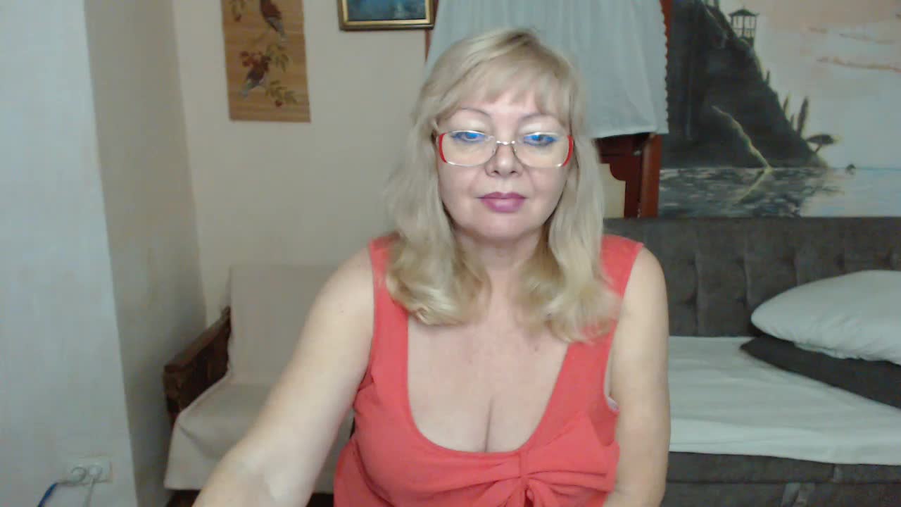 EvelynLoveShy Adult Chat December 5, 2025