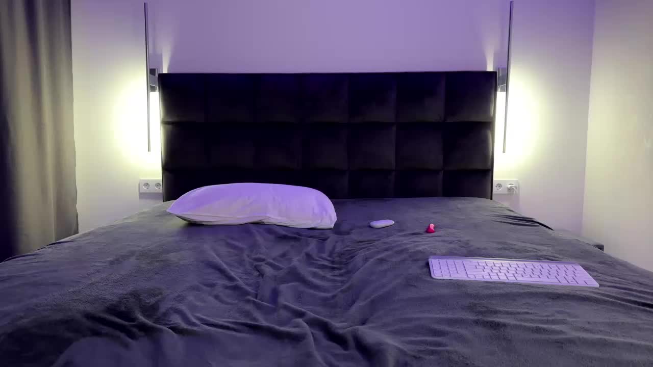 DiamondLily Adult Chat December 5, 2025